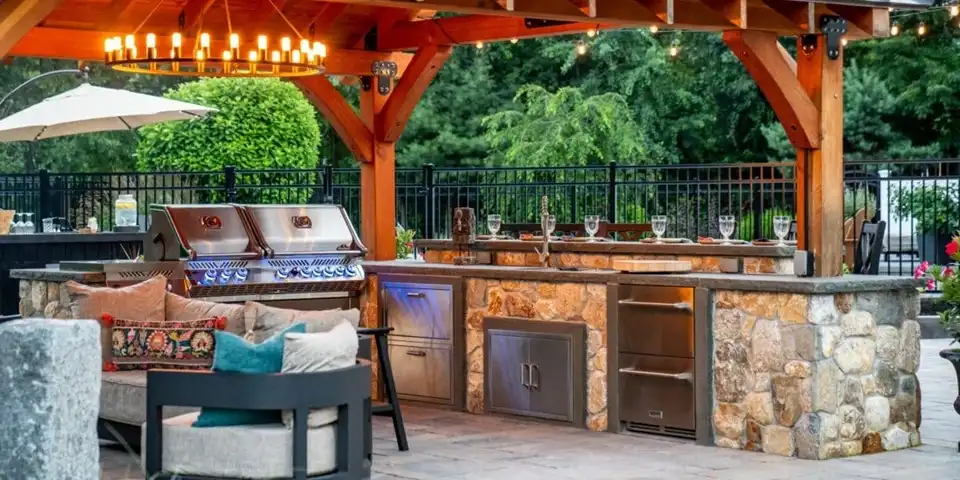 Houston Outdoor Kitchens crew at work